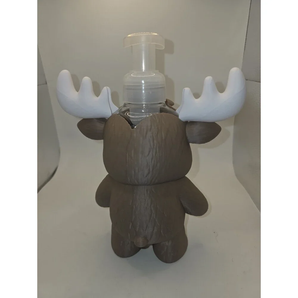 Unbranded moose foaming